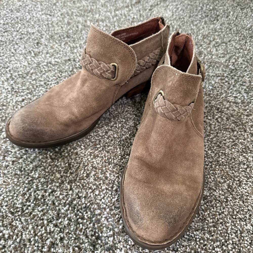 BORN -  Women's Brown Suede Ankle Booties